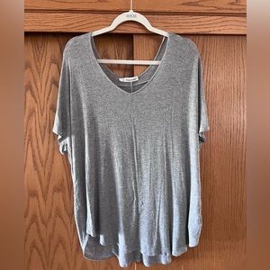 Grey short sleeve shirt